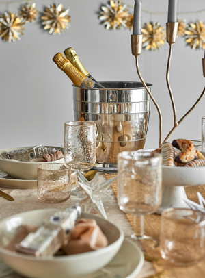 Silberner Weinkühler aus Edelstahl