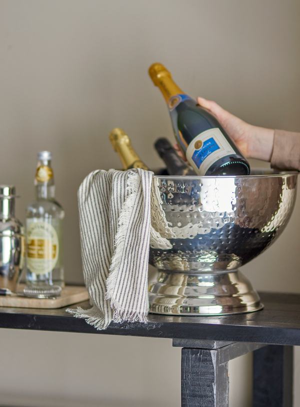 Silberne Champagnerschale aus Edelstahl