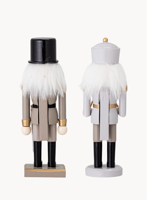 Nussknacker-Deko aus Kiefernholz