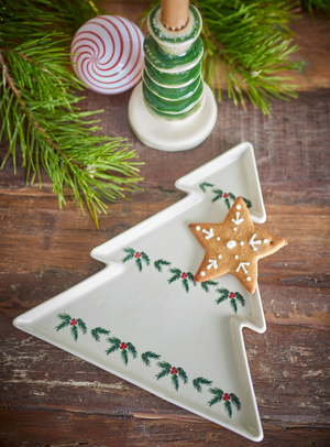 Berry Servierplatte in weiß aus Steingut