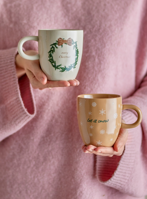 Steinguttassen mit liebevollen Weihnachtsmotiven, 2er Set