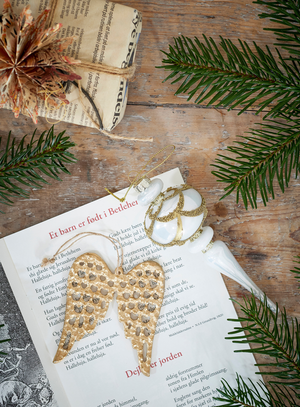 Star Ornament in natur aus Papier im 9er Set