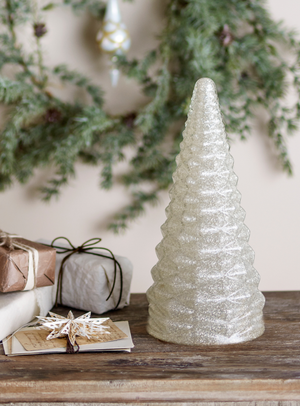 Deko-Weihnachtsbaum in weiß aus recyceltem Glas