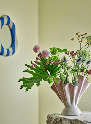 Vase in Rosa aus Steingut