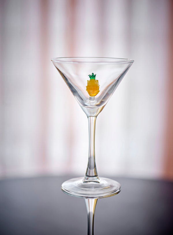 Klares Cocktailglas mit Ananas-Dekor – mundgeblasen