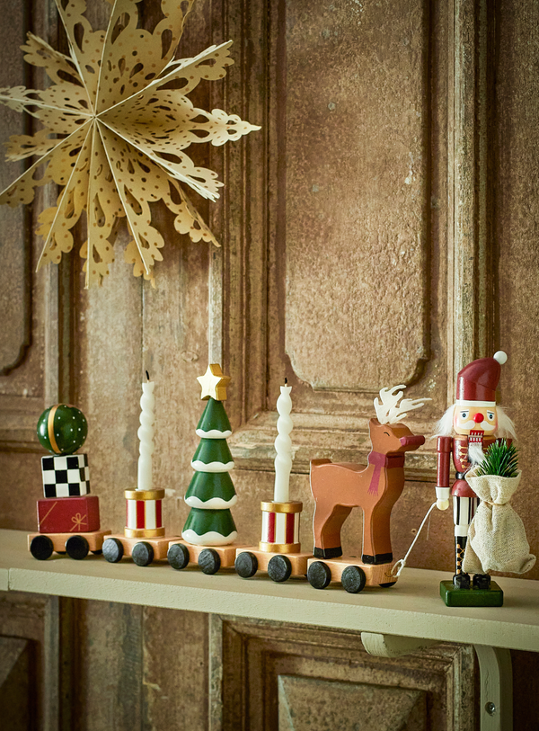 Weihnachtszug-Deko in bunt