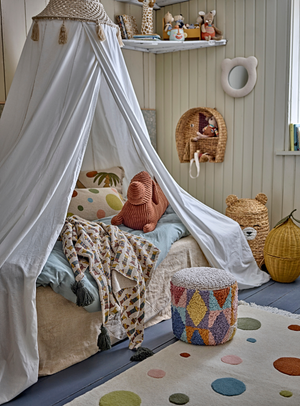 Luftiger Baldachin aus Baumwolle in Natur