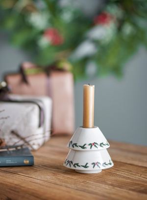 Kerzenhalter in weiß aus Steingut