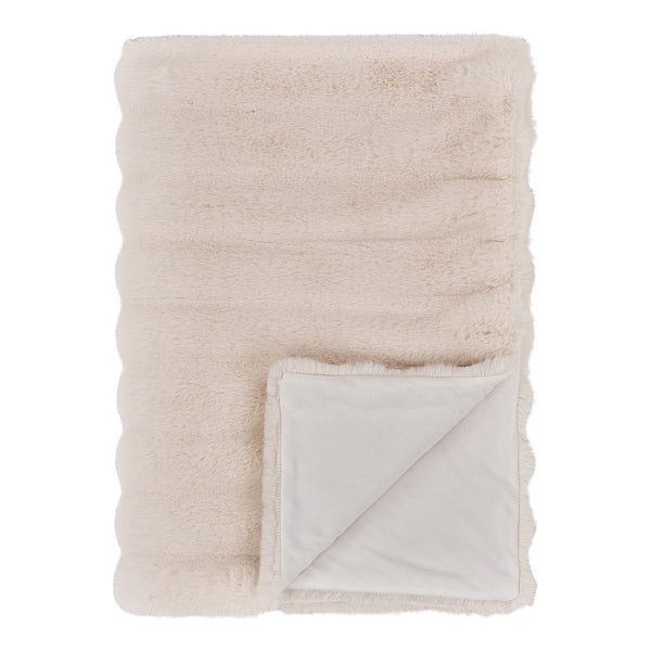 Galena Plaid aus Kunstfell in Weiß