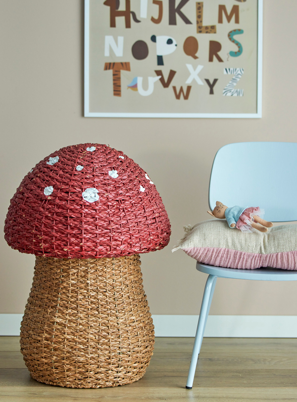 ABC-Illustration im weißen Kiefernrahmen