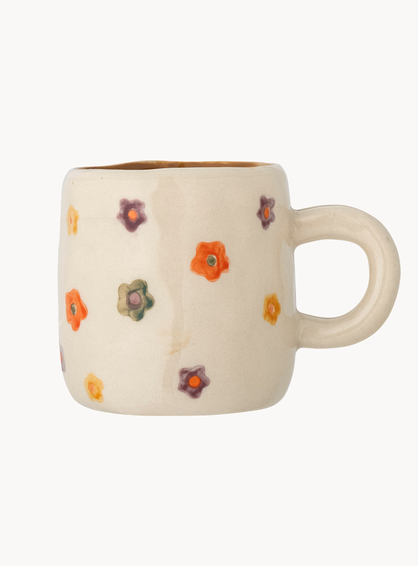 Bunte Steingut-Tasse mit handgemalten Blumen