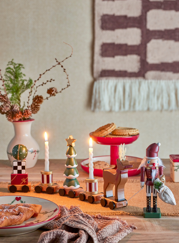 Weihnachtszug-Deko in bunt