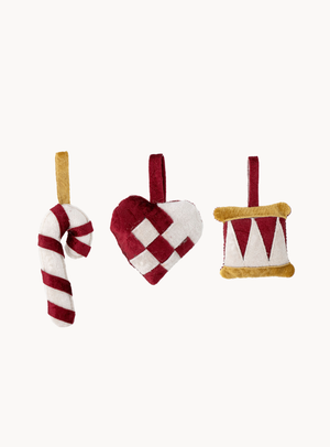 Weihnachts-Stoffornamente in rot