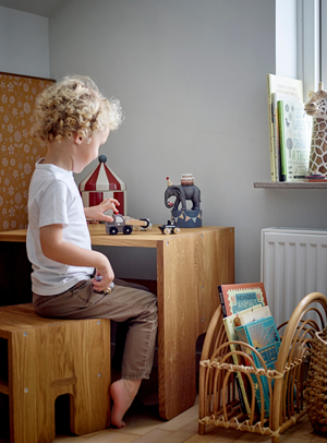 Bunter Elefanten-Kerzenhalter für Kindergeburtstage