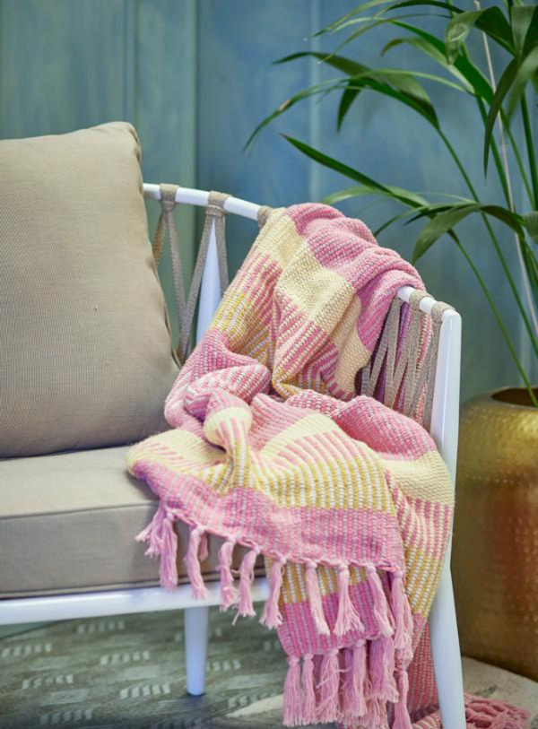 Decke in Pink aus recycelter Baumwolle