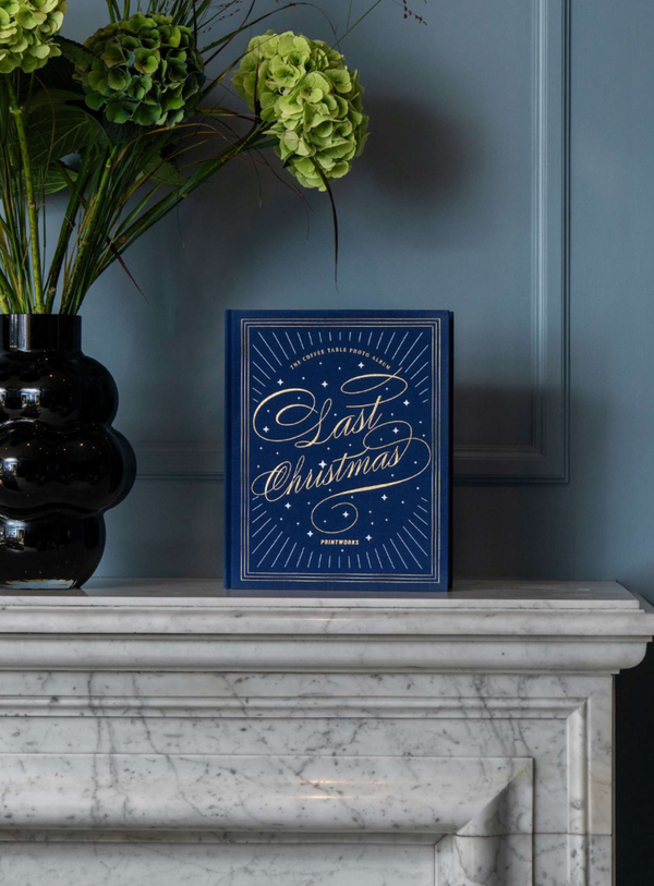 Coffee Table Fotoalbum Last Christmas in Navy mit Goldschrift