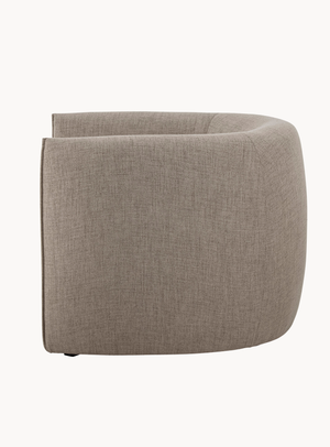 Bacio Lounge Chair in Nature