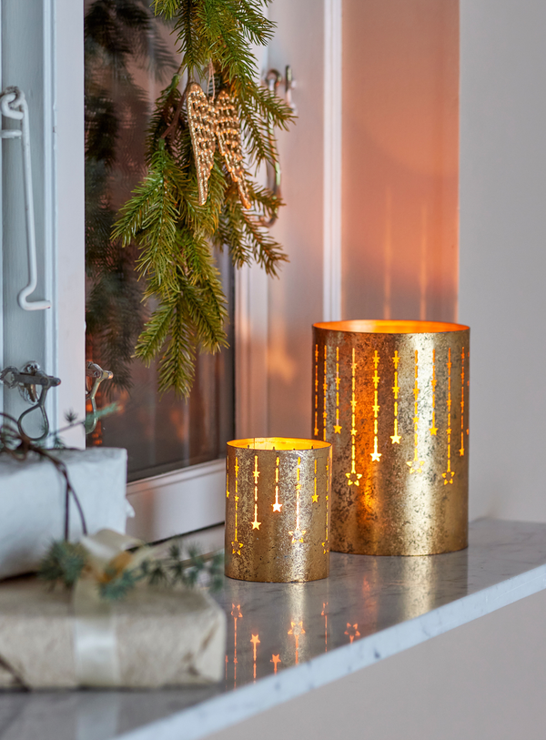 Goldene Teelichthalter aus Metall im 2er Set