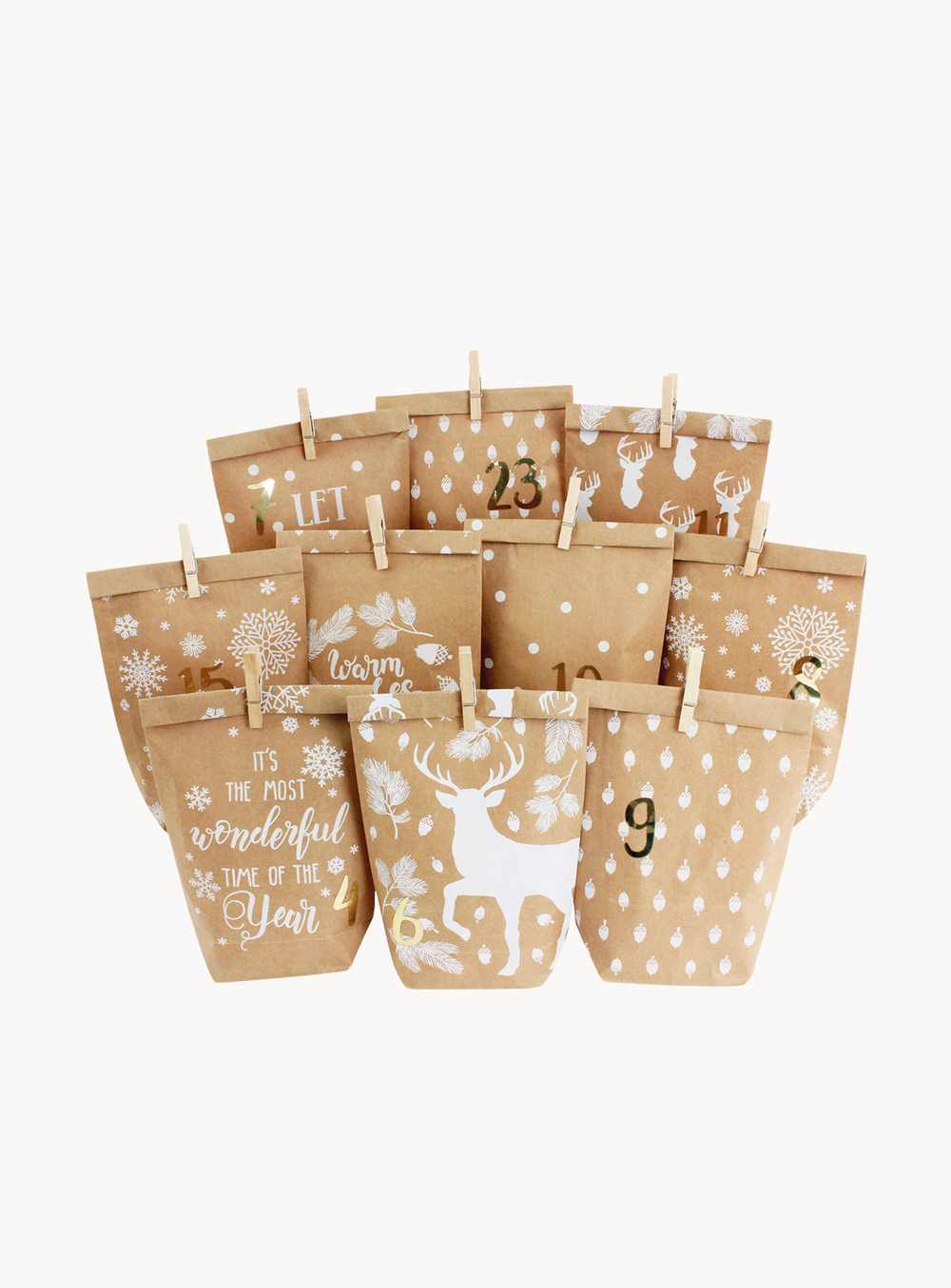 Adventskalender aus Papier und Pappe in Braun und Weiß